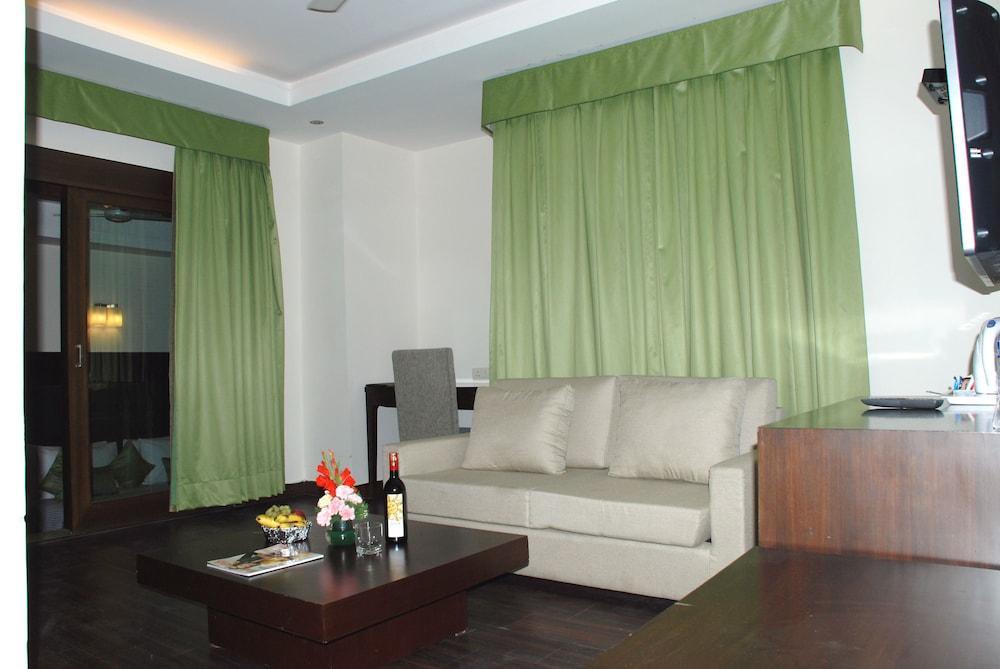 Jht Hotels New Delhi Buitenkant foto