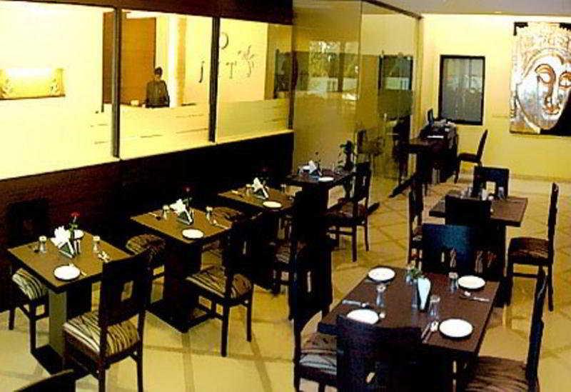 Jht Hotels New Delhi Buitenkant foto