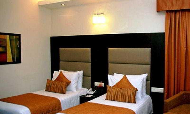 Jht Hotels New Delhi Buitenkant foto