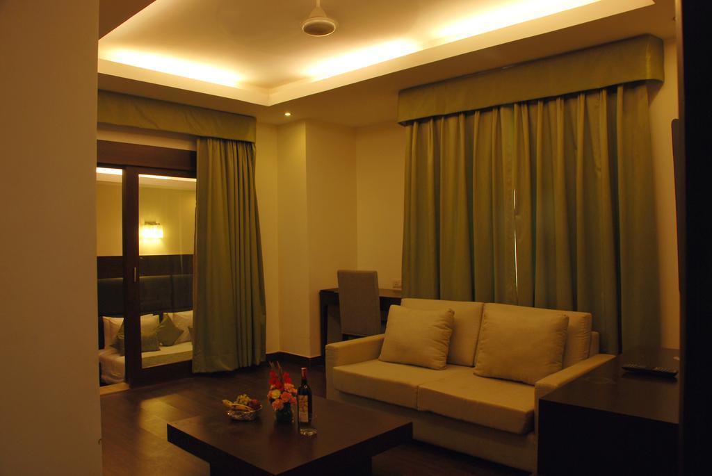Jht Hotels New Delhi Buitenkant foto