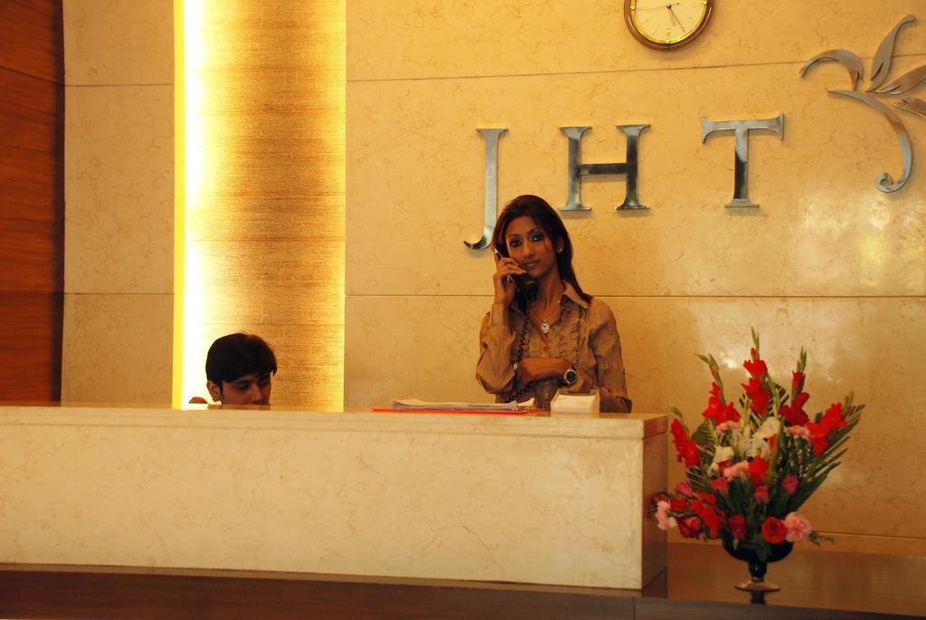 Jht Hotels New Delhi Buitenkant foto